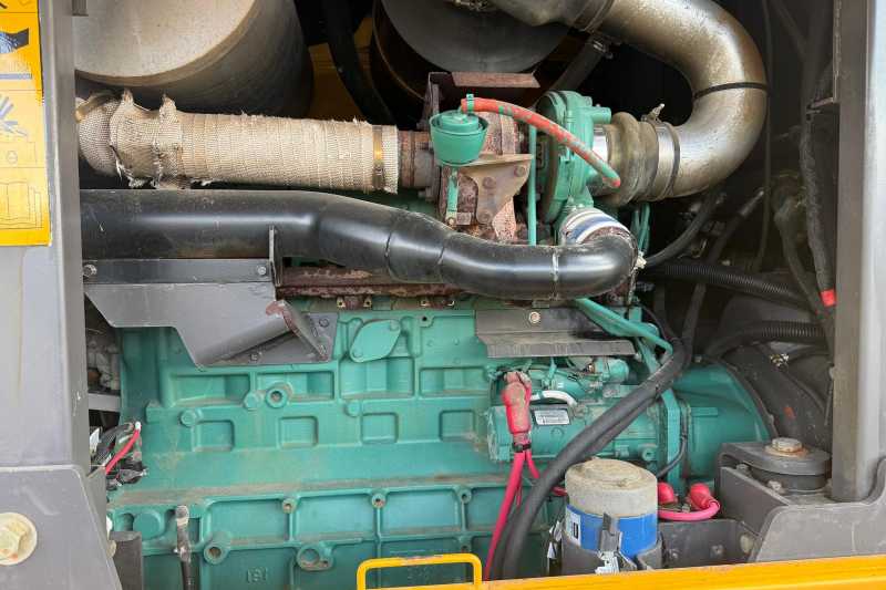 OmecoHub - Immagine NEW HOLLAND F106.6A